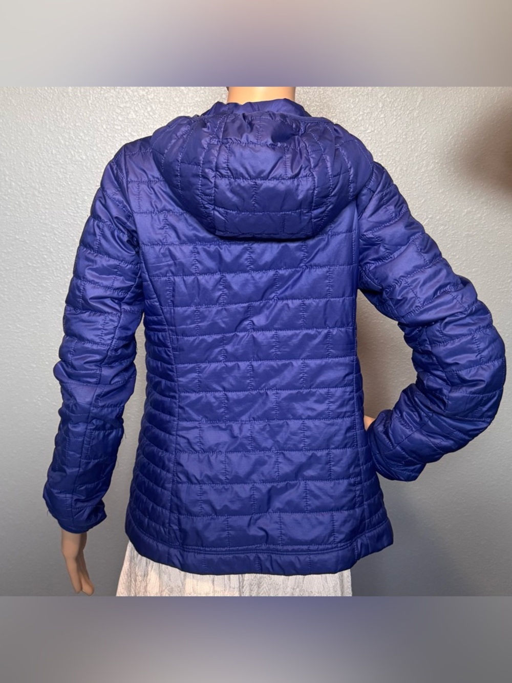 Patagonia Women’s Nano Puff Hoodie Jacket Size M - Picture 10 of 13